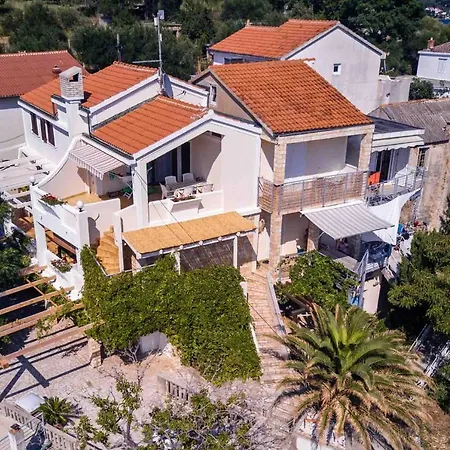 Nina Supetarska Draga