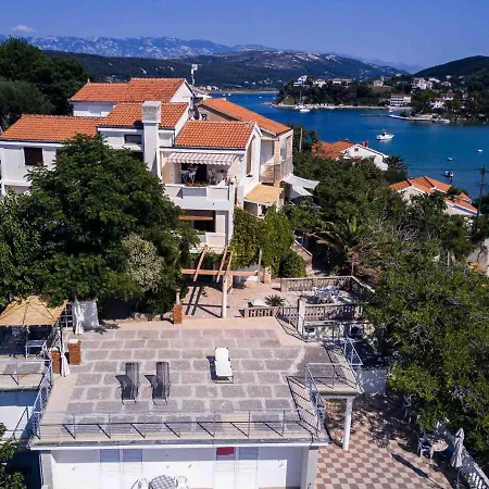 Nina Supetarska Draga