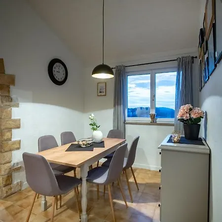 Nina Supetarska Draga