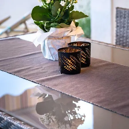 Nina * Supetarska Draga