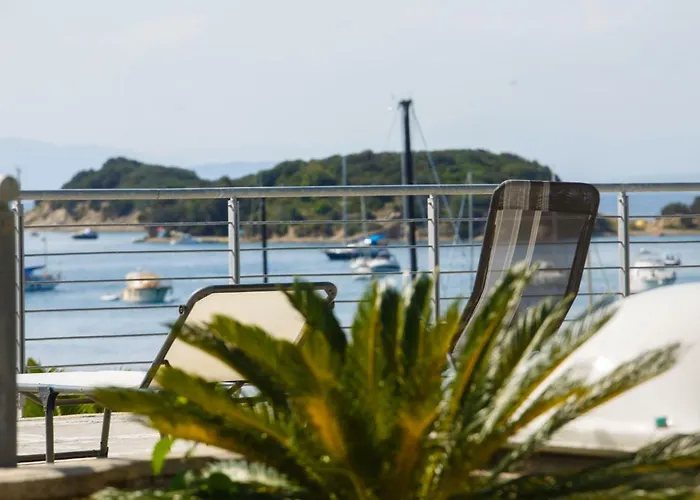 Nina * Supetarska Draga