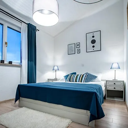Apartment Nina *