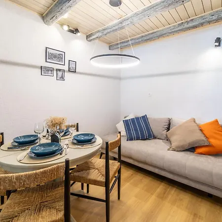 Nina Apartment