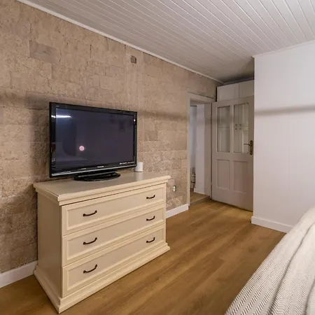Nina Apartman