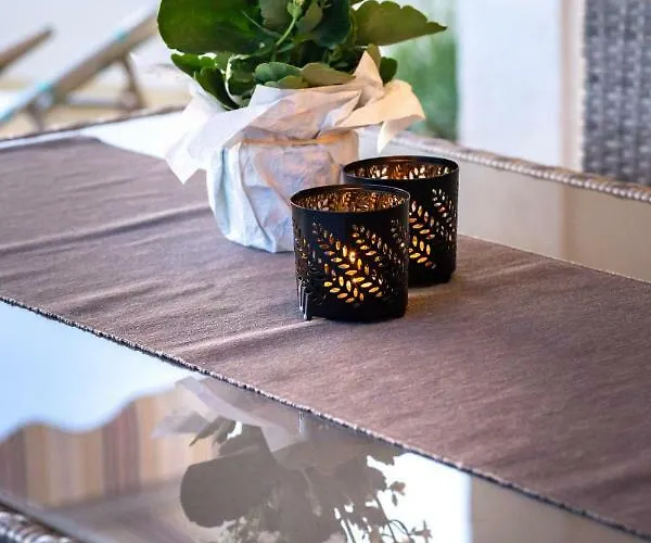 Nina * Supetarska Draga