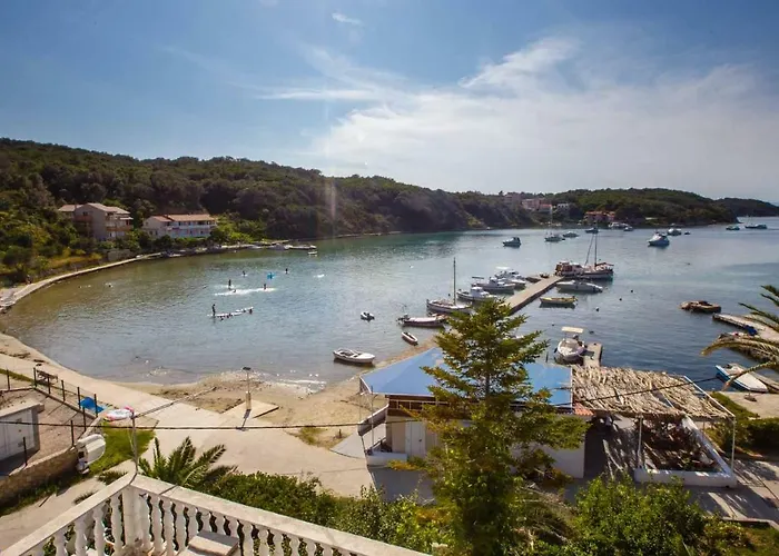 Nina Apartament Supetarska Draga